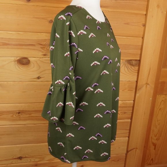 Ann Taylor Dark Green with Purple Detail Keyhole Back Top Size Medium - Picture 3 of 8